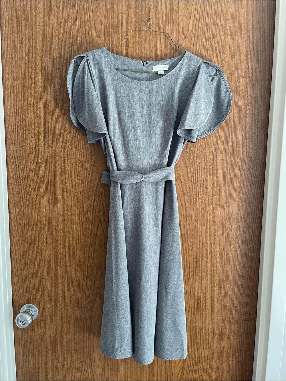 Calvin Klein Light Gray Belted Midi Dress with Flutter Sleeves